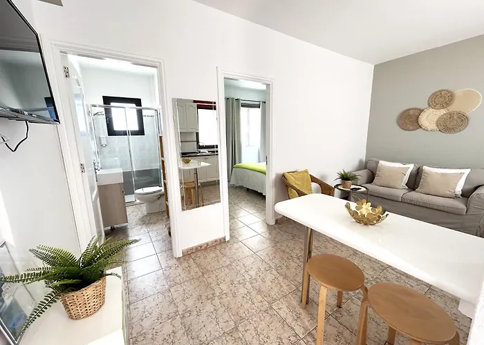 Mahostly Comillas Ph 아파트